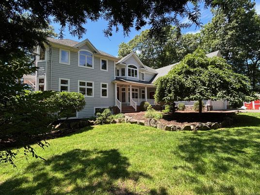 Backyard, Exterior, Facade, Queen Anne Victorian