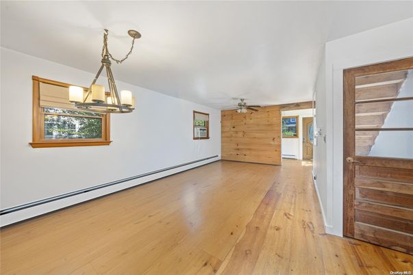 Empty room, Interior, Pendant Lights, Wood Texture Flooring, Wooden Walls