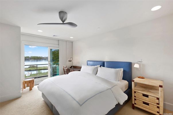 Bedroom, Interior, Recessed Lighting, Water