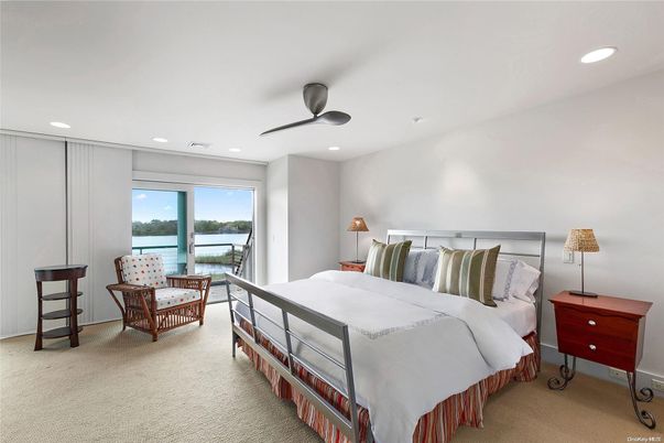 Bedroom, Interior, Recessed Lighting, Water