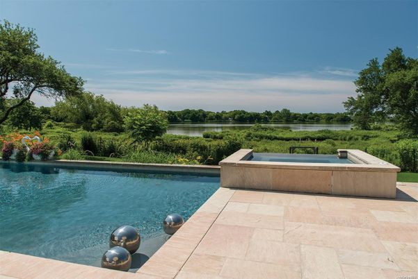 Exterior, Hot Tub, Lake