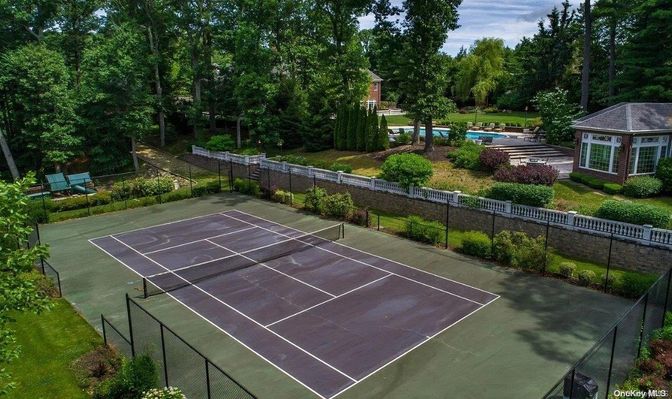 Exterior, Tennis Courts