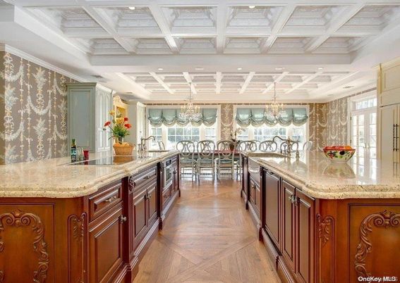 Chandelier, Dining room, Interior, Kitchen, Recessed Lighting, Wood Texture Flooring