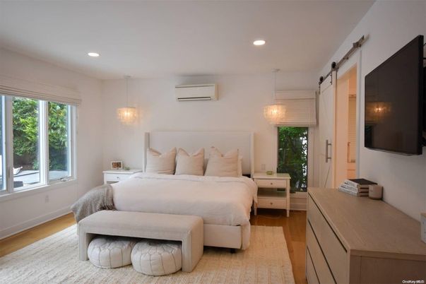 Bedroom, Interior, Pendant Lights, Recessed Lighting, Wood Texture Flooring