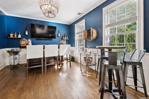 Chandelier, Dining room, Interior, Wood Texture Flooring
