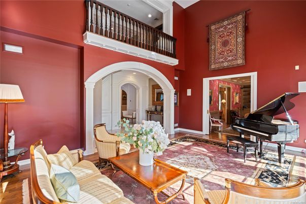 Interior, Living room, Piano, Recessed Lighting, Wood Texture Flooring