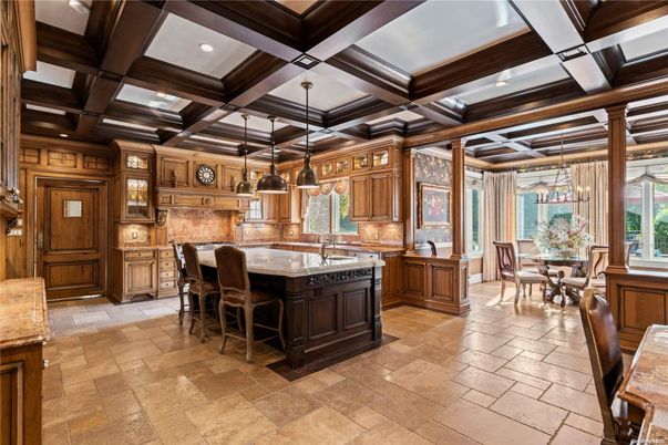 Dining room, Interior, Kitchen, Pendant Lights, Recessed Lighting, Wooden Beams