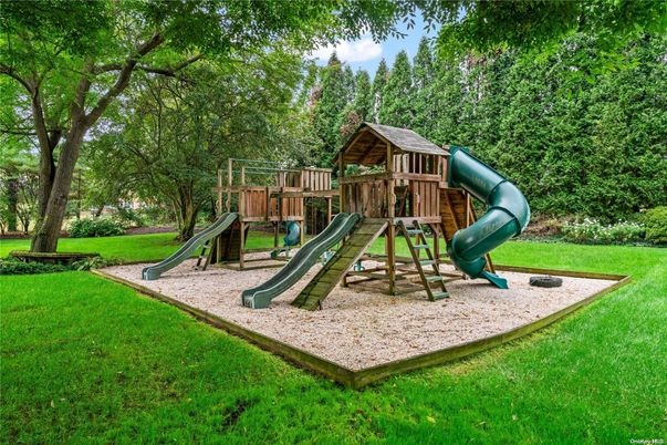 Backyard, Exterior, Playground