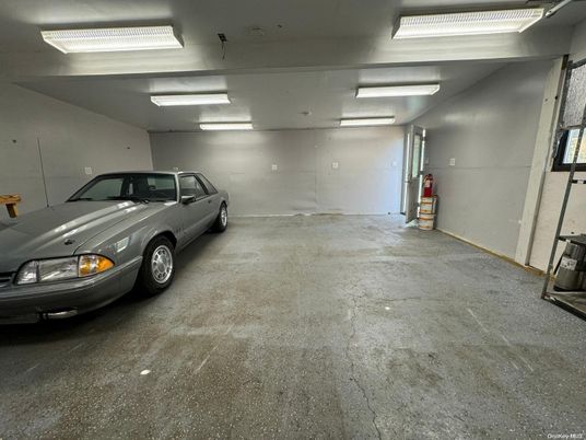 Garage, Interior