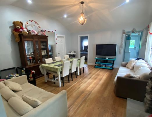 Dining room, Interior, Living room, Pendant Lights, Recessed Lighting, Wood Texture Flooring