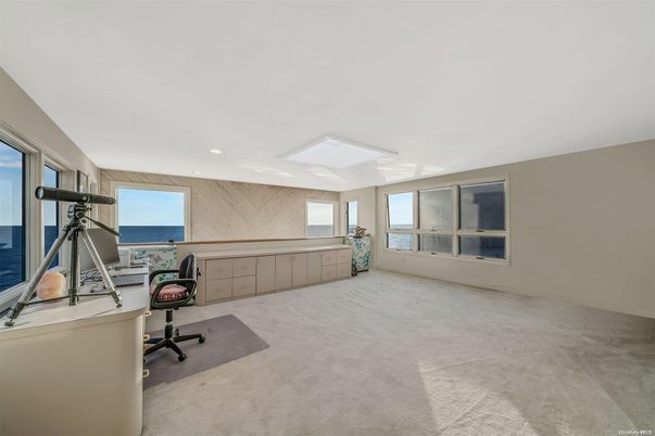 Fitness Equipment, Home Office, Interior, Recessed Lighting