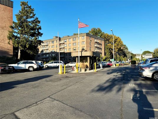 Exterior, Facade, Condo Building