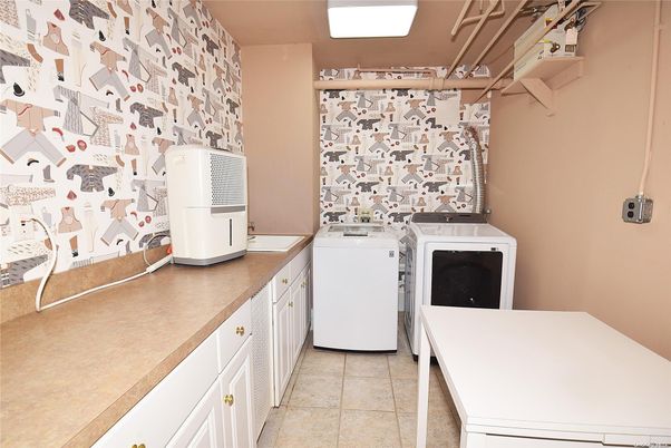 Interior, Washer