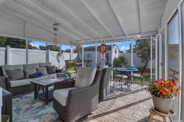 Dining room, Interior, Living room, Sun Room