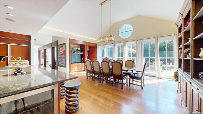 Chandelier, Dining room, Interior, Pendant Lights, Recessed Lighting, Wood Texture Flooring
