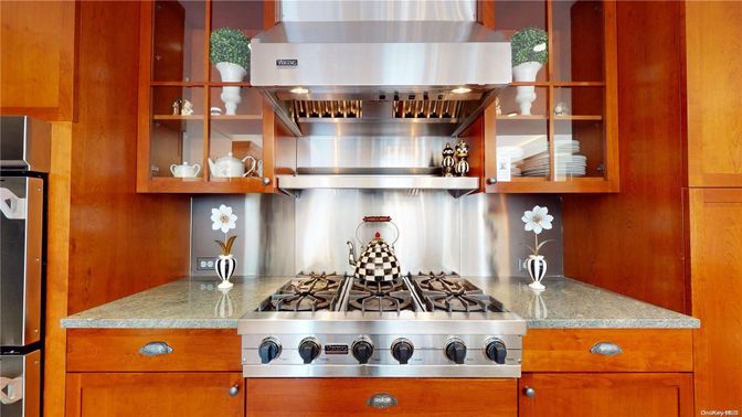 Interior, Kitchen, Stainless Steel Appliances