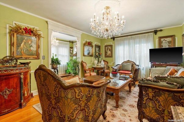 Chandelier, Dining room, Interior, Living room, Wood Texture Flooring