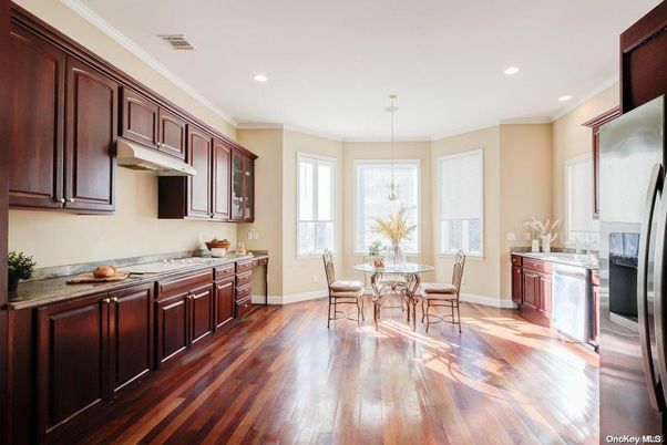 Dining room, Interior, Kitchen, Pendant Lights, Recessed Lighting, Wood Texture Flooring