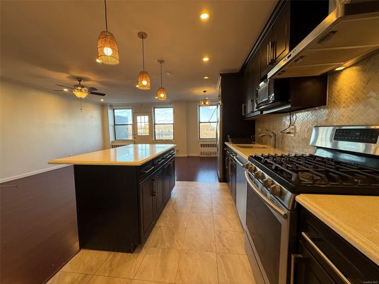 Dining room, Interior, Kitchen, Pendant Lights, Recessed Lighting