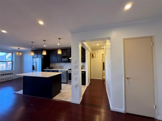 Interior, Kitchen, Pendant Lights, Recessed Lighting, Wood Texture Flooring