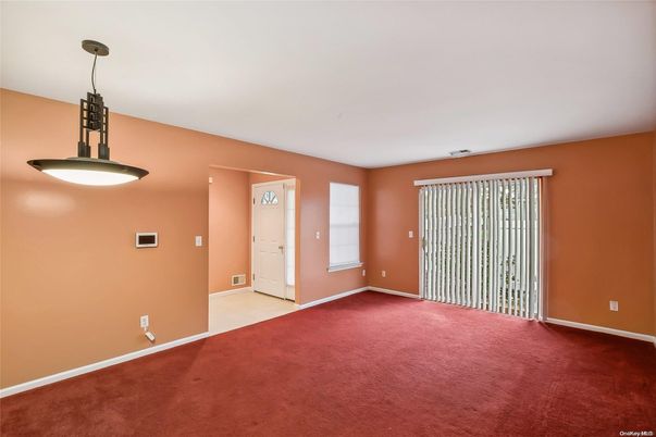 Empty room, Interior, Pendant Lights