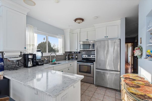 Interior, Kitchen, Stainless Steel Appliances