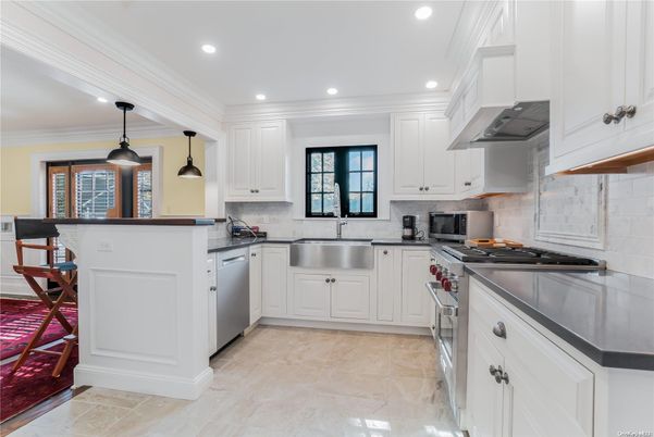 Interior, Kitchen, Pendant Lights, Recessed Lighting, Stainless Steel Appliances
