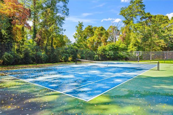 Exterior, Tennis Courts