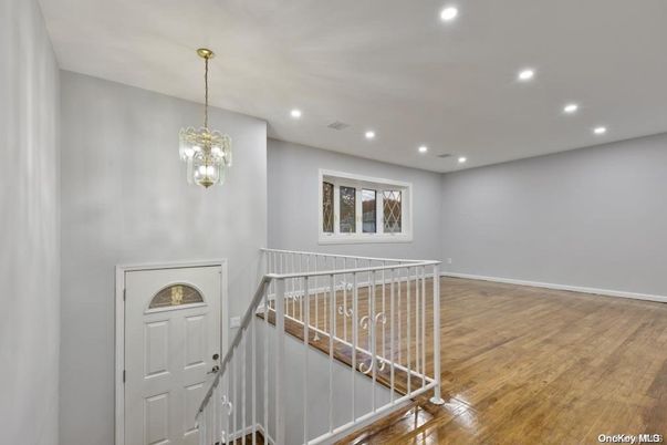 Interior, Pendant Lights, Recessed Lighting, Wood Texture Flooring
