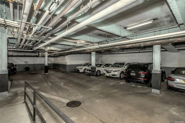 Garage, Interior