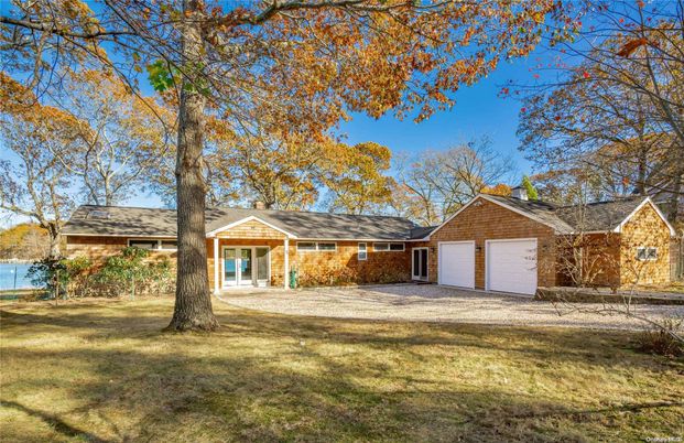 Attached, Exterior, Facade, Brick Facade, Ranch
