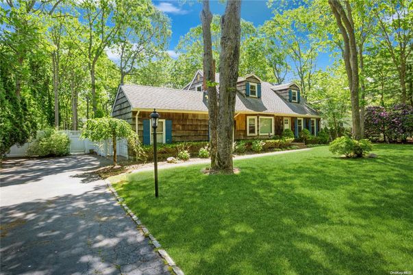 Backyard, Exterior, Facade, Cape Cod