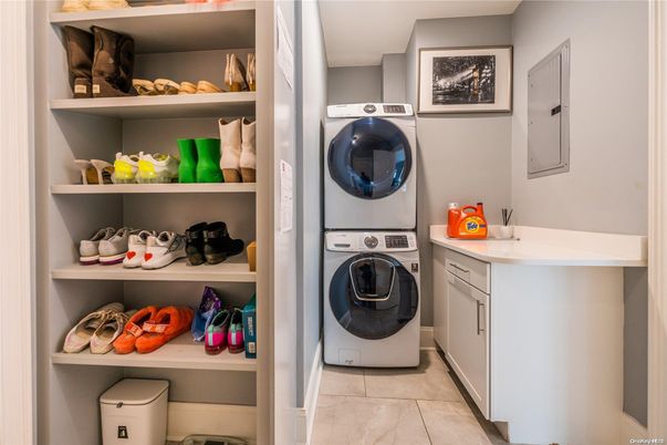 Interior, Utility Closets, Washer