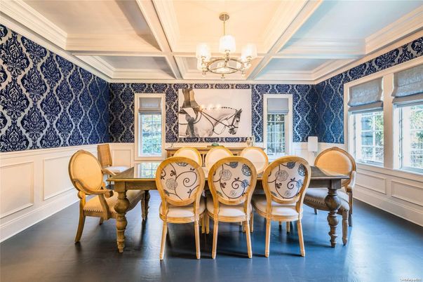 Chandelier, Dining room, Interior