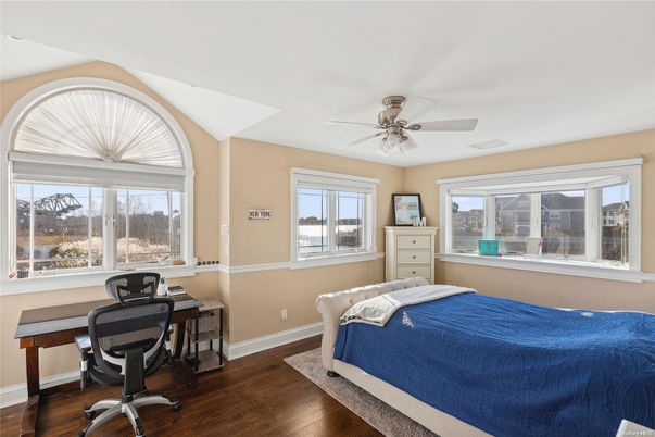 Bedroom, Home Office, Interior, Wood Texture Flooring