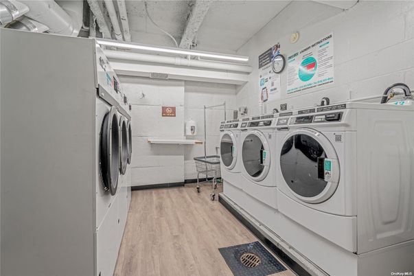 Interior, Utility Closets, Washer, Wood Texture Flooring