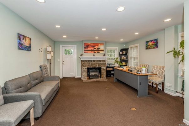 Fireplace, Interior, Living room, Recessed Lighting