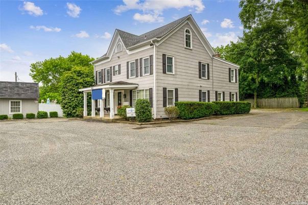 Backyard, Exterior, Facade, Farmhouse