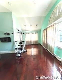 Fitness Equipment, Interior, Recessed Lighting, Wood Texture Flooring