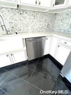 Interior, Stainless Steel Appliances