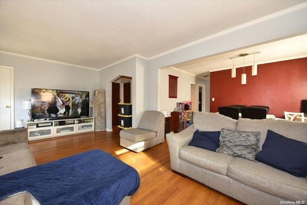 Bedroom, Interior, Living room, Pendant Lights, Wood Texture Flooring