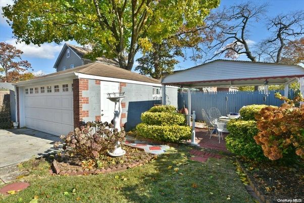 Detached Garage, Exterior