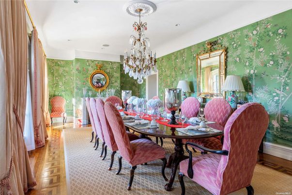 Chandelier, Dining room, Interior, Recessed Lighting, Wood Texture Flooring
