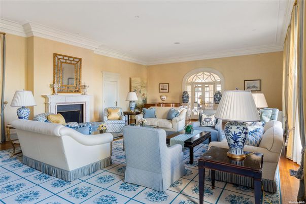 Fireplace, Interior, Living room, Recessed Lighting