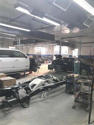 Garage, Interior