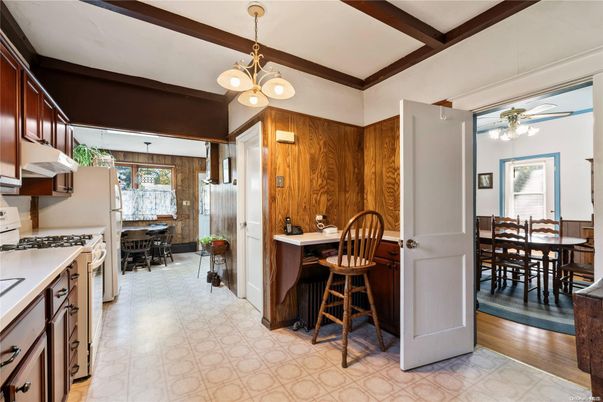 Dining room, Interior, Kitchen, Pendant Lights, Wooden Beams, Wood Texture Flooring