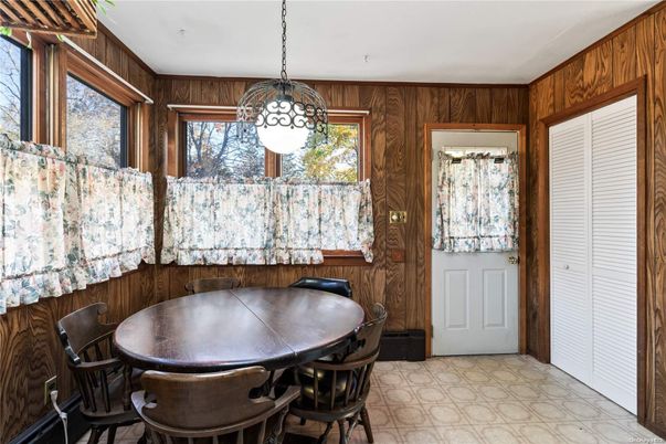 Dining room, Interior, Pendant Lights, Wooden Walls