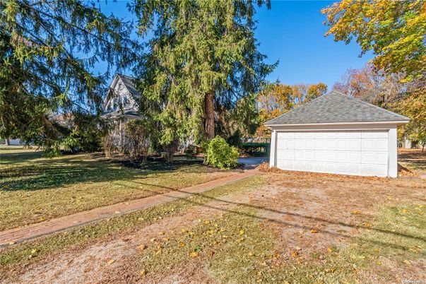 Backyard, Detached Garage, Exterior