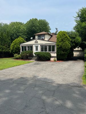 Backyard, Exterior, Facade, Split Level
