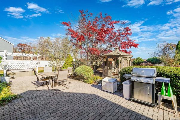 Exterior, Hot Tub
